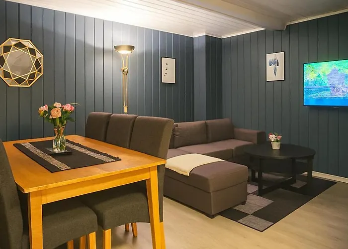 Sentralt Og Elegant Opphold Naer Alt * 릴레함메르